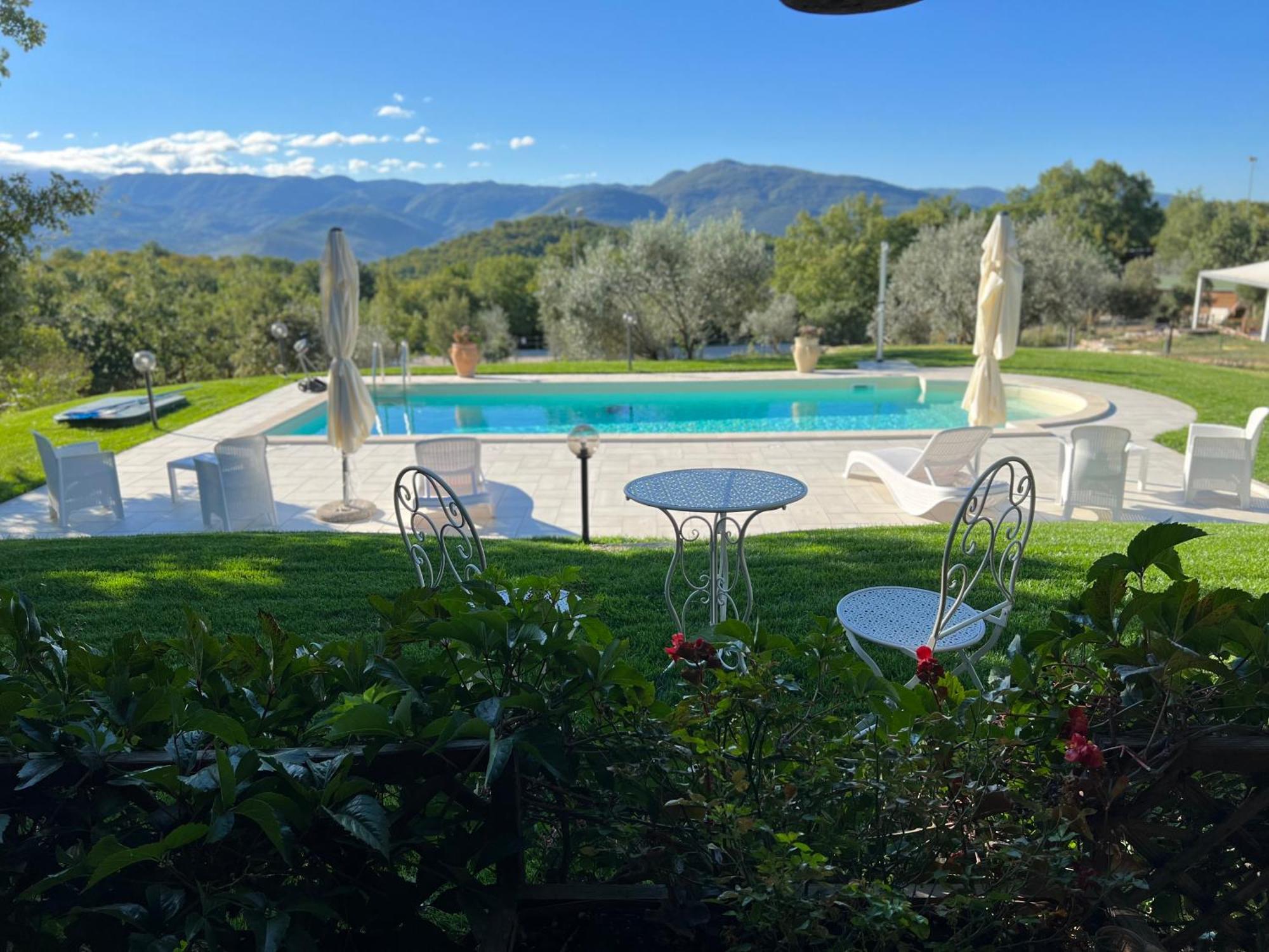The Forest House Isernia Bagian luar foto